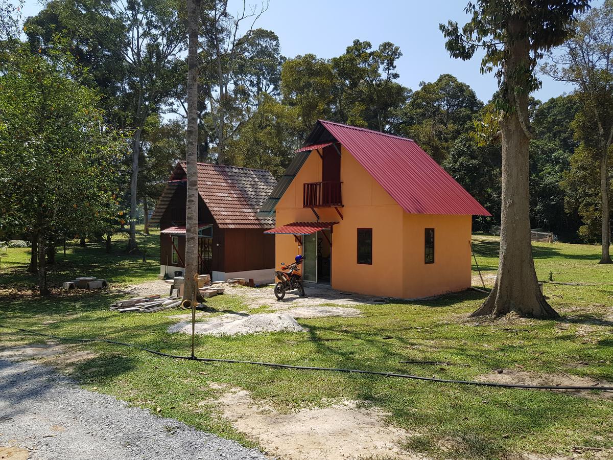 Chalet Kampong Semawar Kuala Kangsar Exterior foto